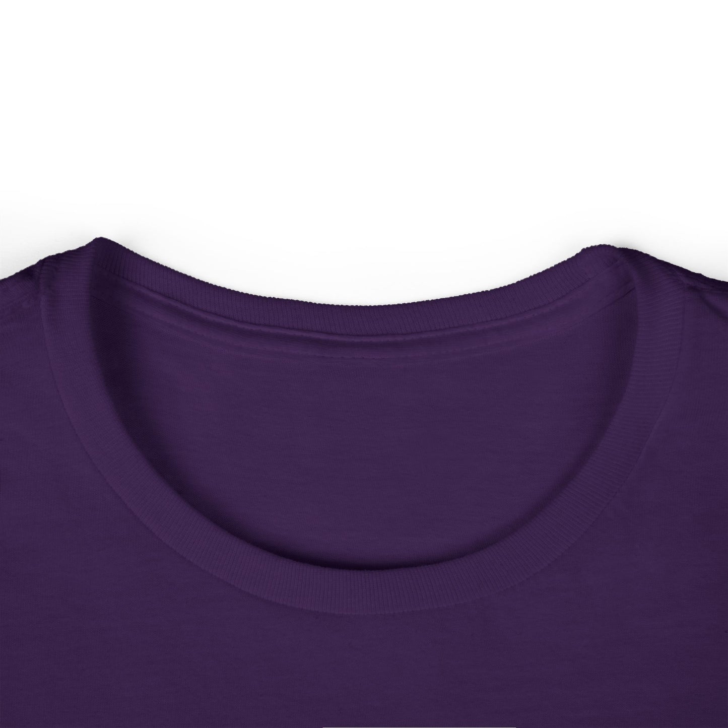 Damen-T-Shirt „Dog Mom powered by coffee“