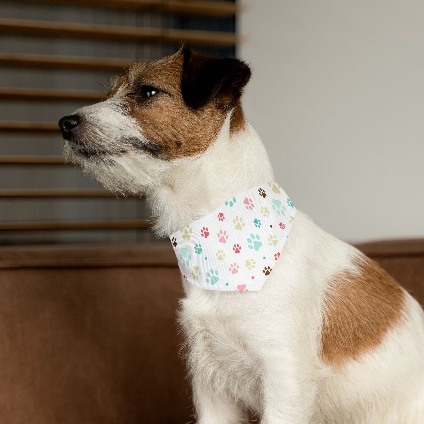 Pastellfarbenes Pfoten-Print Bandana-Halsband – Süßes Accessoire für Hunde